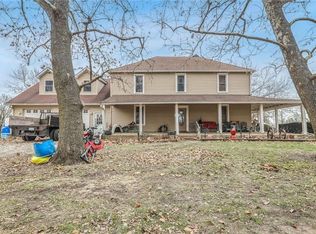 19086 High Prairie Rd, Leavenworth, KS 66048