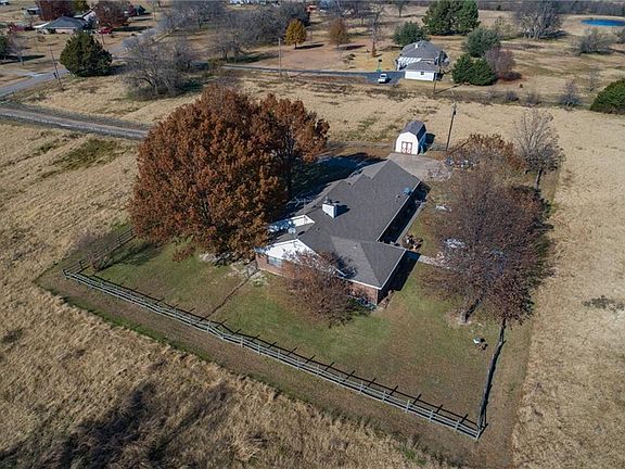 2nd image of 1931 County Road 1032