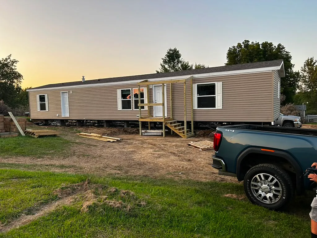3 bed, $1,187 — Photo 1