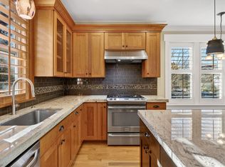 100 NE Ivy St, Portland, OR 97212