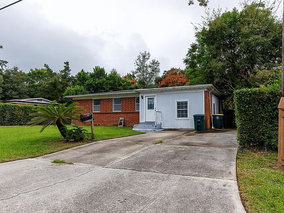 2nd image of 4034 Skycrest Dr