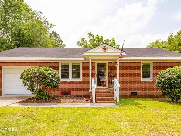211 N 1st Avenue, New Bern, NC 28560