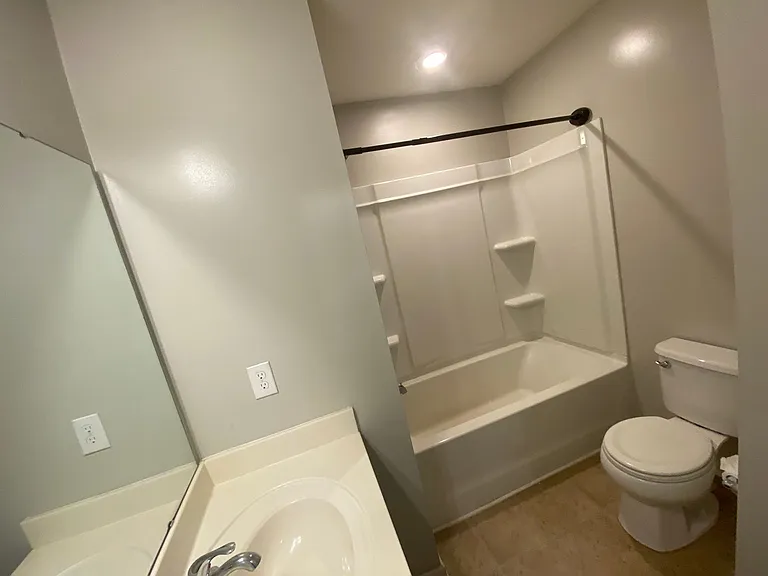 35 S Grey Abbey Dr — Photo 21