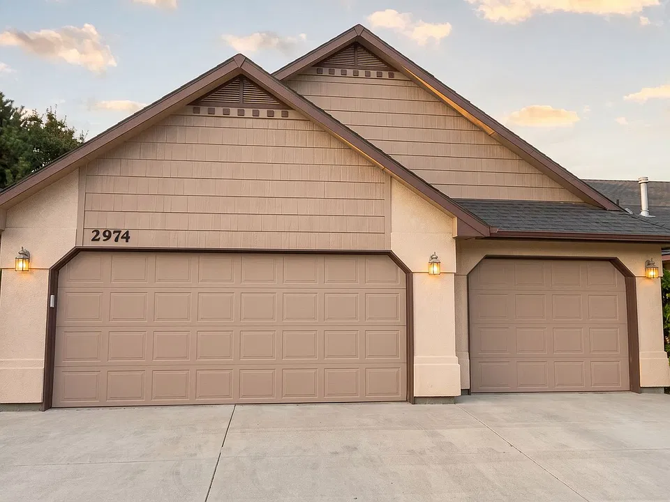2974 W Divide Creek Dr