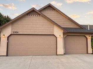 2974 W Divide Creek Dr, Meridian, ID 83646