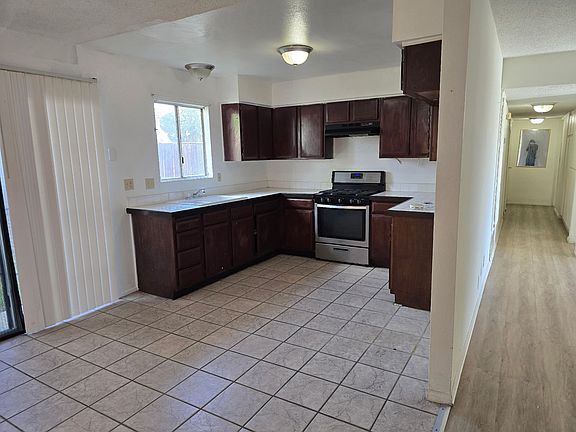 3rd image of 2031 E 19th St APT A