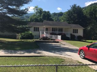 123 Kelly St, Evarts, KY 40828