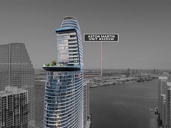 2nd image of 300 Biscayne Boulevard Way Unit 5205W