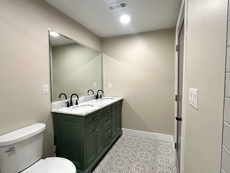 315 Nell Ct — Photo 8