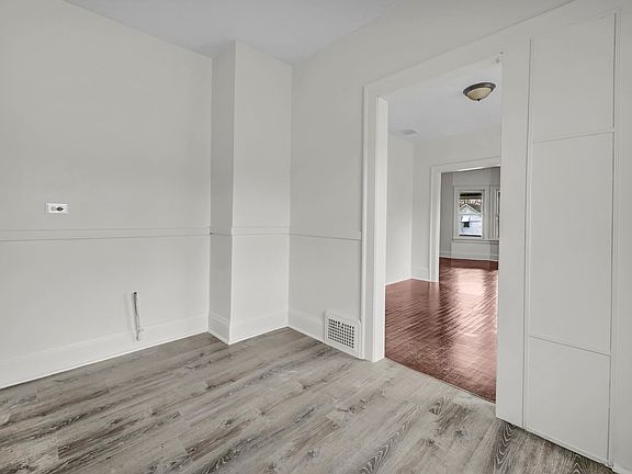 3rd image of 1388 E 188th St #2