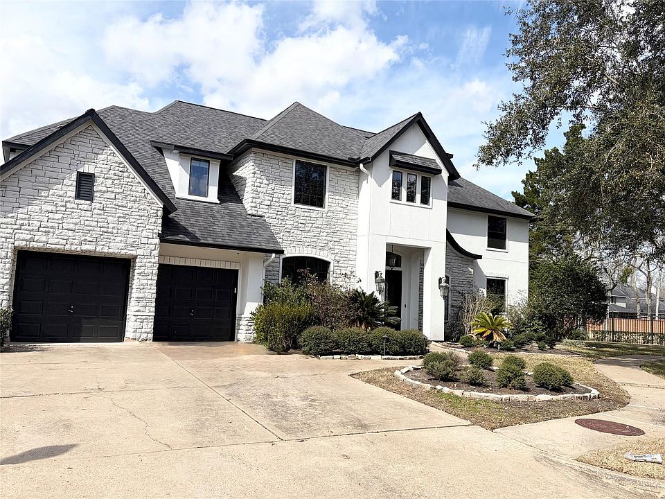 1st image of 49 Sullivans Lndg