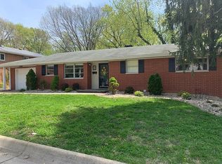 7 Hebner Dr, Alton, IL 62002