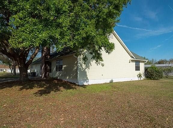5th image of 5151 Hutchinson Way