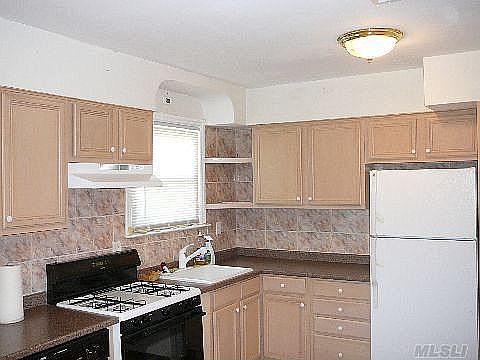 2nd image of 164 Mayfair Ave