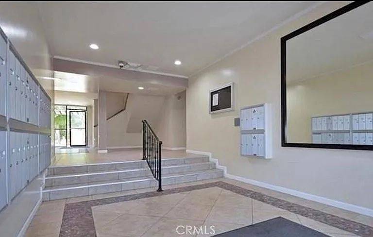 5403 Newcastle Ave #8 — Photo 2