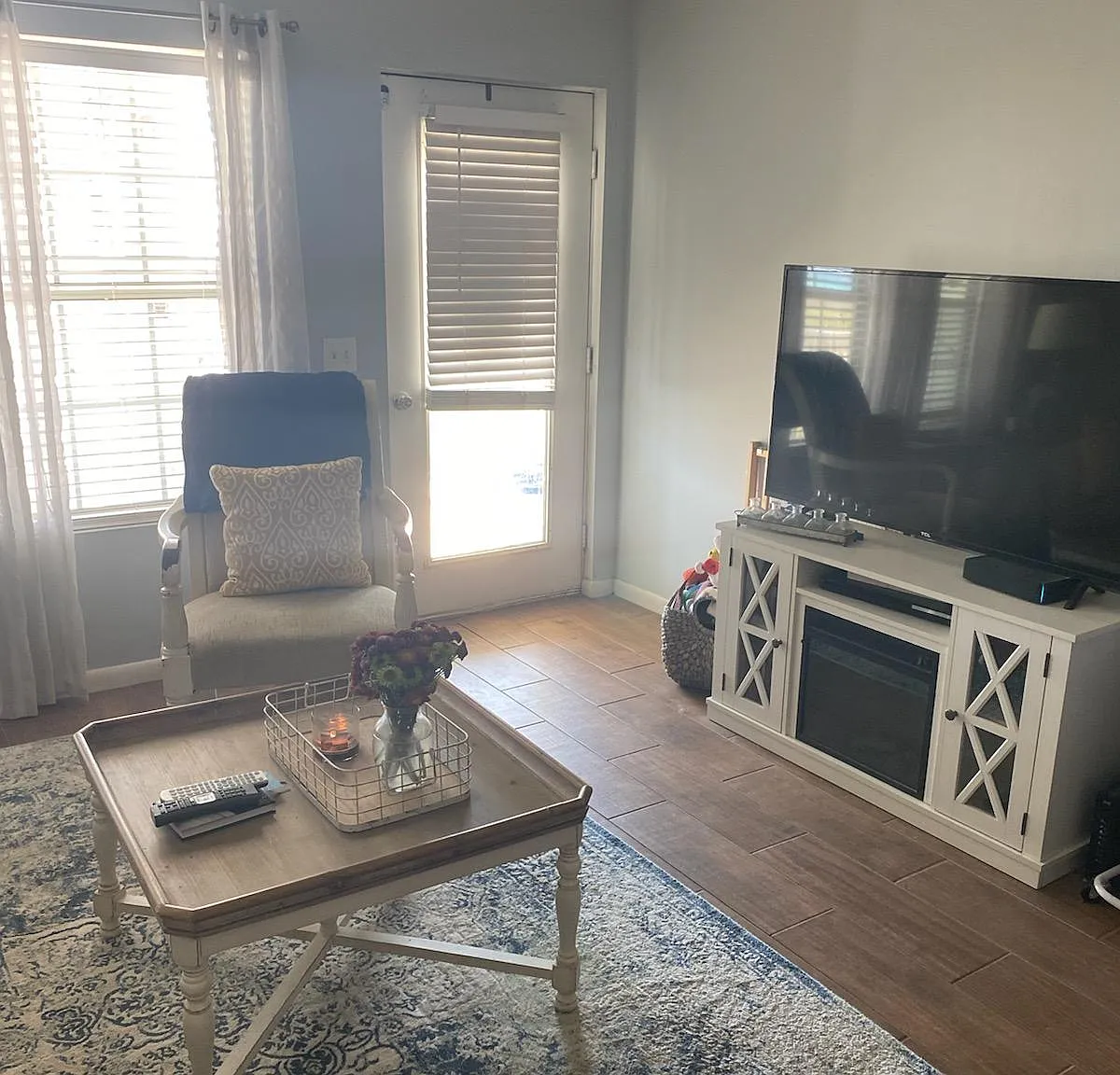 2 bed, 850 sqft, $1,700 — Photo 4