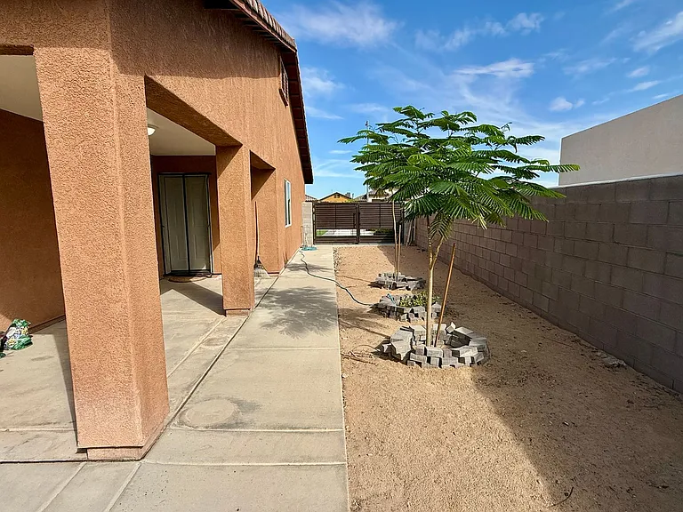 173 N Cecilia Torres Ct — Photo 25