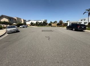 18651 Libra Cir APT 3, Huntington Beach, CA 92646