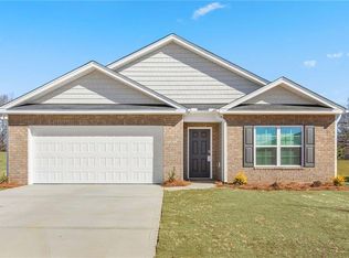 1053 Sherwood Estates Ln, Yadkinville, NC 27055