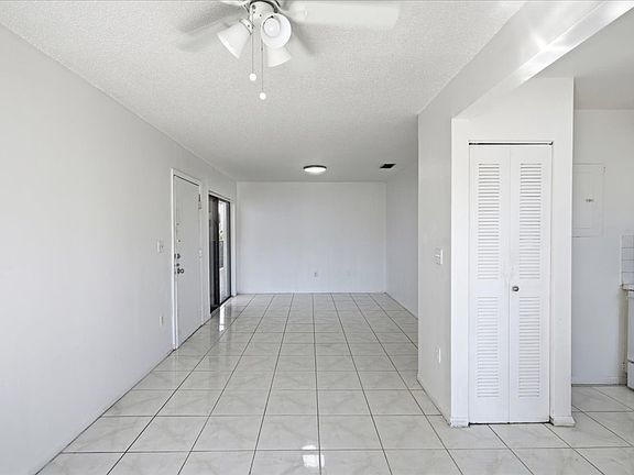 3rd image of 1143 SW 5th St APT 4