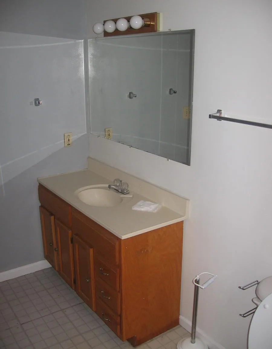 4 bed, 1700 sqft, $1,500 — Photo 4