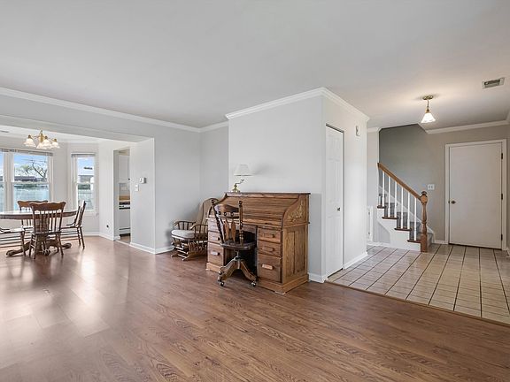 3rd image of 1005 Thomas Blvd