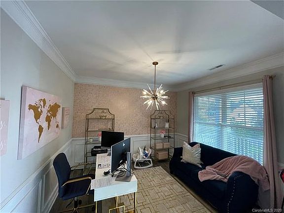4th image of 9002 Loch Glen Way