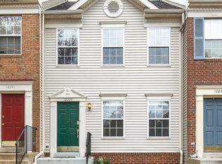 12239 Harbor Town Cir, Fairfax, VA 22033