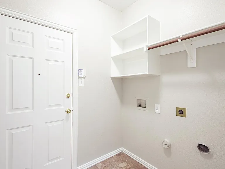 8317 Salado Springs Dr — Photo 9