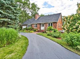 4360 W Lawn Ave, Gurnee, IL 60031