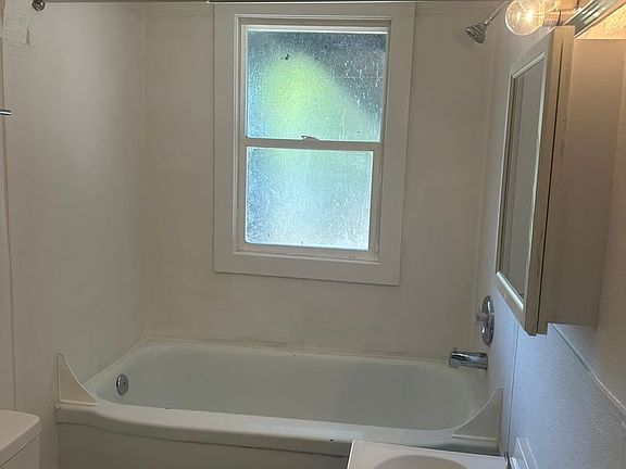 5th image of 2623 E Boone Ave #8