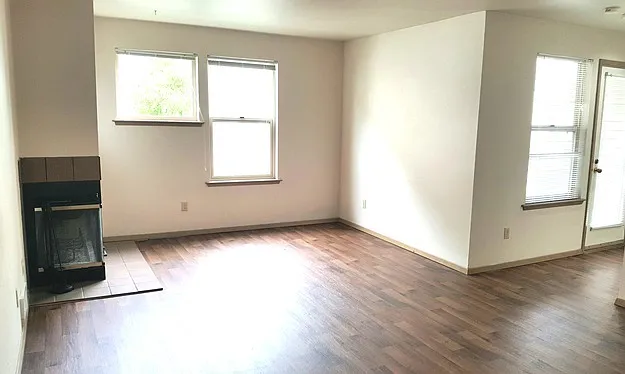 Oswego Apartments - Located on the east banks of Green Lake — Photo 38