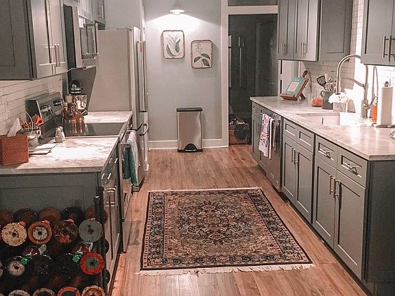 5th image of 433 Saint Pauls Blvd Unit 3D