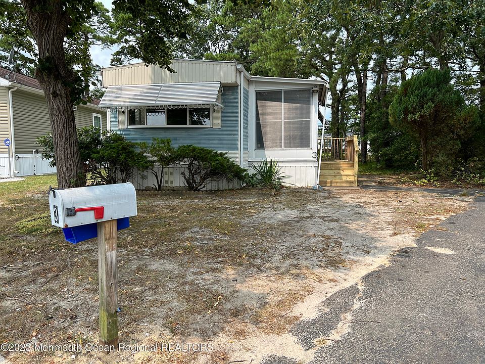 1st image of 3 Ermine Court