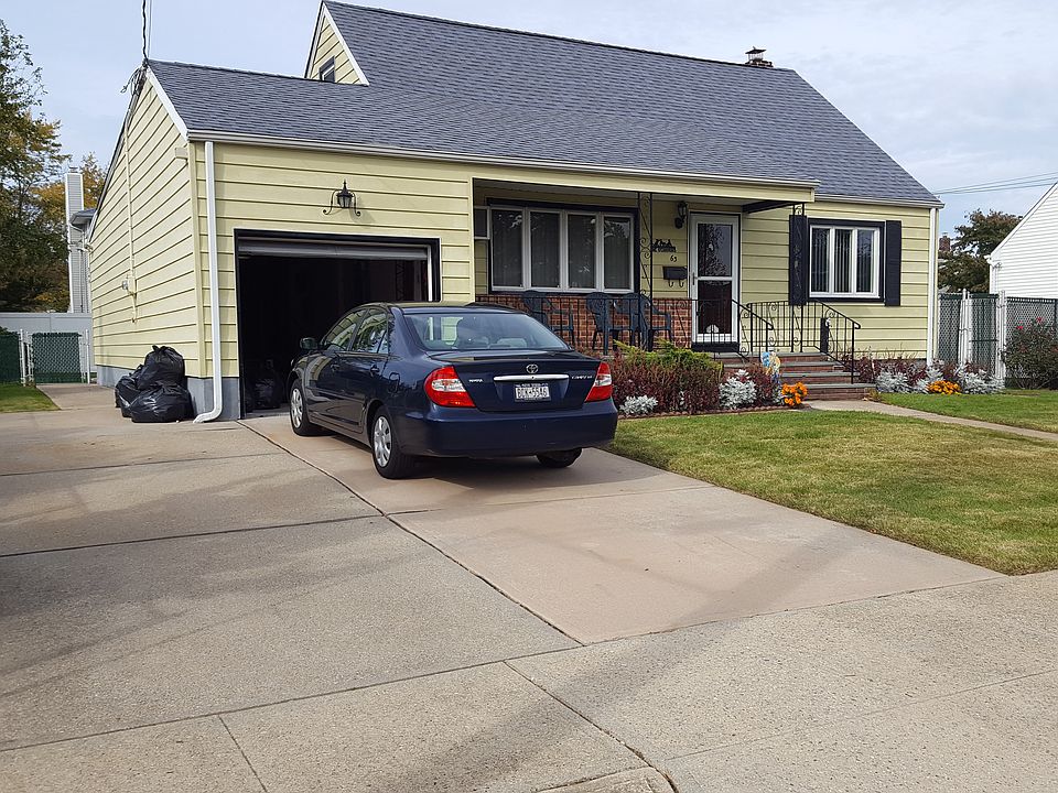 1st image of 63 Oakwood Ave