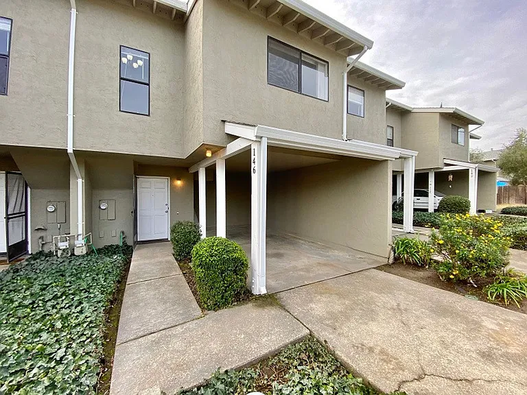 Adobe Creek Apartments — Photo 4