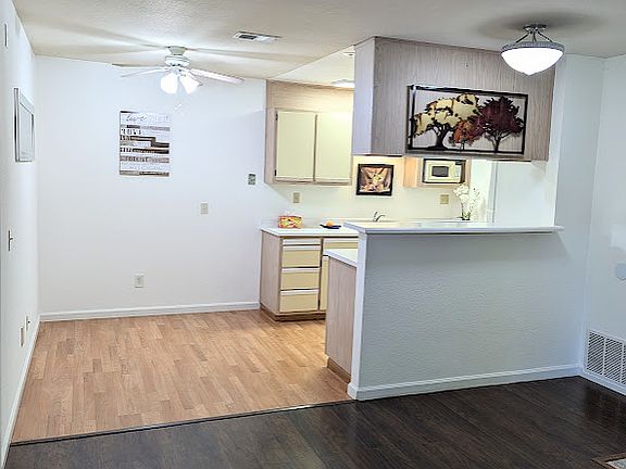 3rd image of 8201 Camino Colegio Dr #213