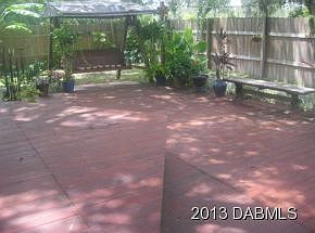 3rd image of 920 Flomich St