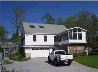 86 Acadia Dr, Rockland, ME 04841