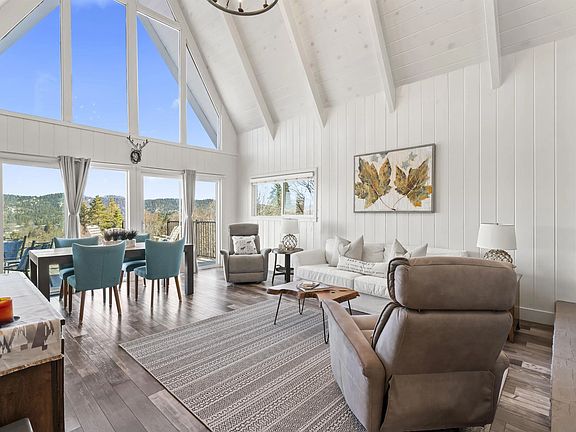 3rd image of 1127 Saint Bernard Way