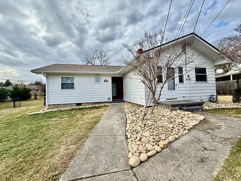 109 Packer Rd — Photo 16