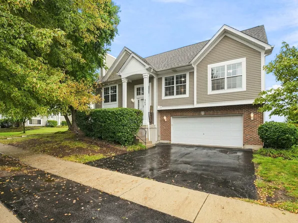 543 Silver Leaf Dr, Joliet, IL 60431