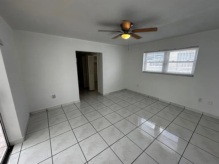 7725 Grandview Blvd — Photo 17