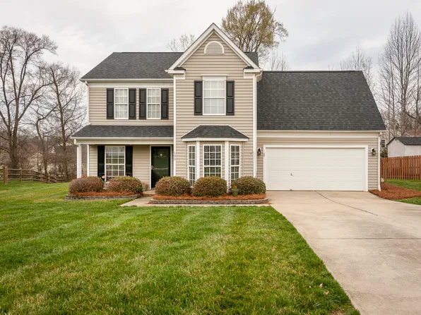 109 Clairwood Rd, Mount Holly, NC 28120