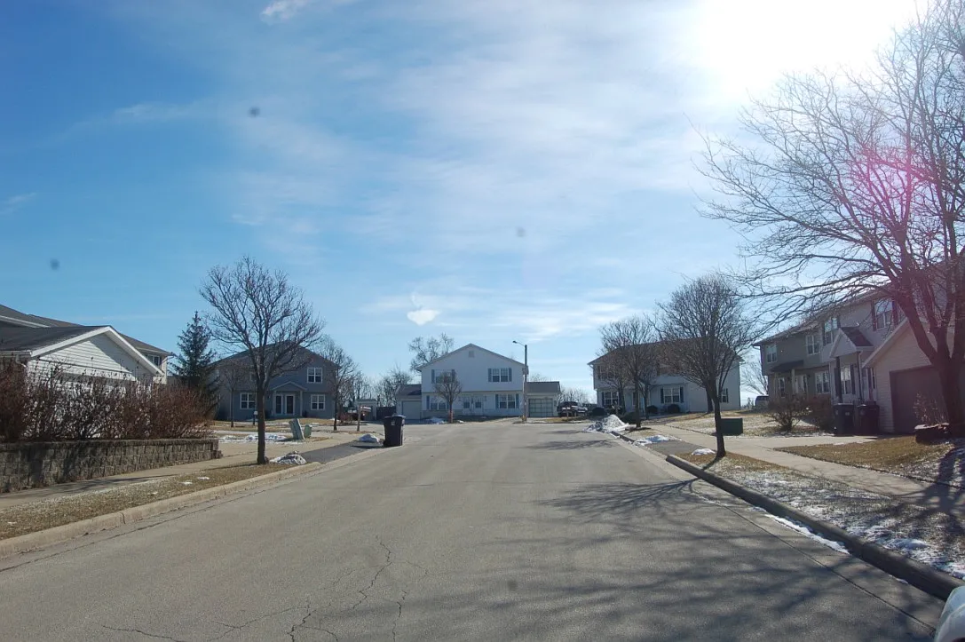 Building Photo - 1306 Falls Ct