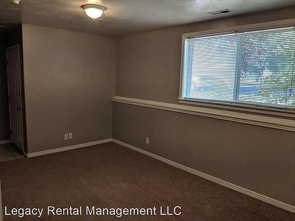 4th image of 215 W Center St APT 13