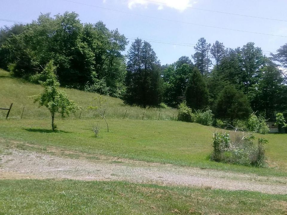 2nd image of 1028 Camp Austin Rd
