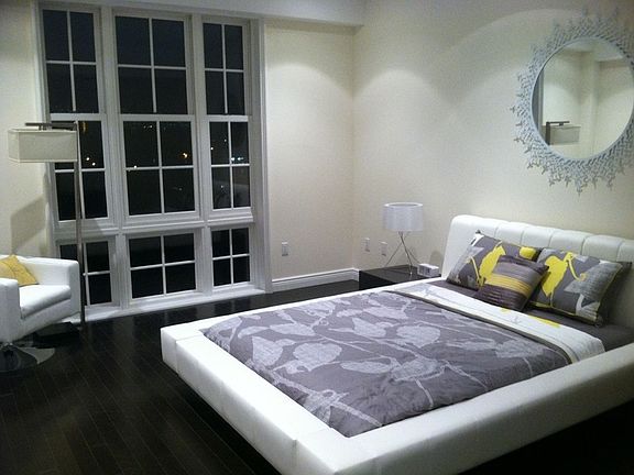 4th image of 3011 21st St APT 2E