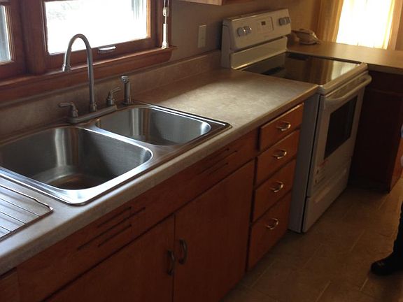 5th image of 803 Colonial Dr