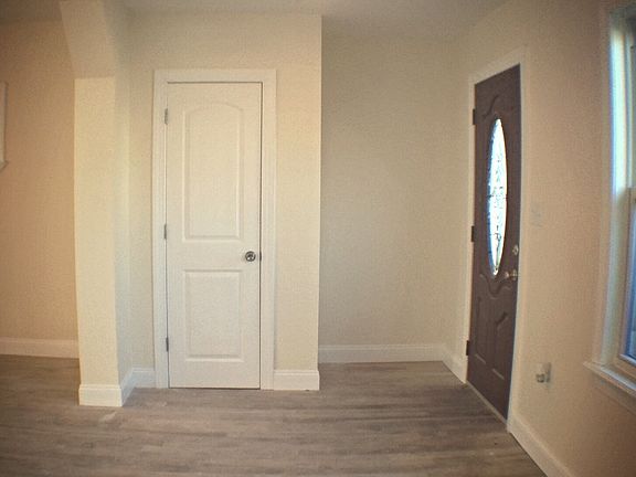 4th image of 190-29 118rd